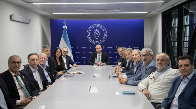 La Comisión Evaluadora de la Hidrovía.