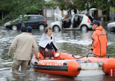 Inundación: La Desnuda