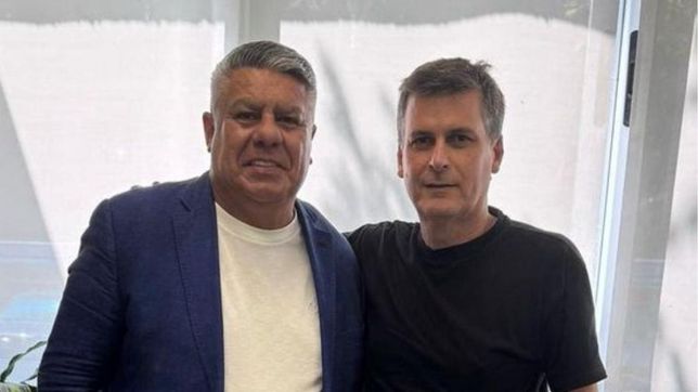 Chiqui Tapia, presidente de AFA, se mostró junto al candidato Ignacio Boero.