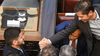 Maximiliano Pullaro y Axel Kicillof, más que un abrazo fraterno. (Foto: Farid Dumat Kelzi / Red Boing)