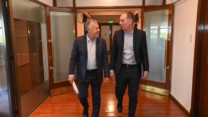 Alfredo Cornejo y Diego Santilli.&nbsp;