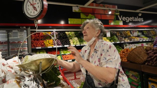 La tormenta política patea los equilibrios económicos, ya inestables