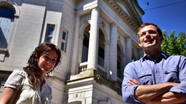 en el medio de la crisis politica de galli, los esmeralda muestran armado