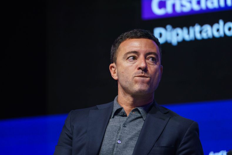 Rodrigo de Loredo bajó la lista y no habrá interna en la UCR