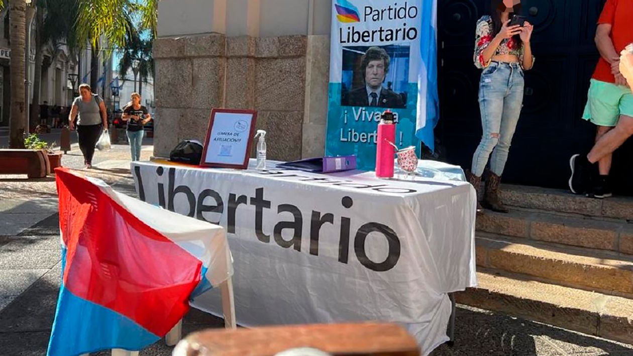 El Partido Libertario oficializa su sello y abre un enigma en La Libertad Avanza: ¿colectora o competencia?