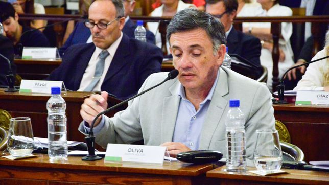 Martín Oliva, presidente del bloque de senadores del PJ en Entre Ríos al momento de votar la reforma electoral de Rogelio Frigerio.