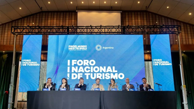 lammens y melella inauguraron el foro nacional de turismo