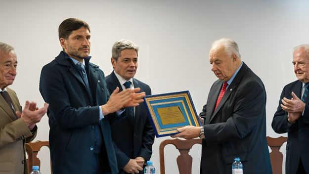 Plena tormenta. El gobernador de Santa Fe, Maximiliano Pullaro, y el presidente de la Corte Suprema, Rafael Gutiérrez.&nbsp;