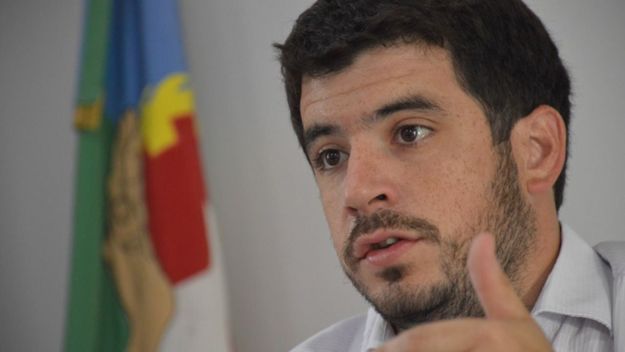 Leonel Chiarella, intendente de Venado Tuerto y militante de la UCR desde los 15 años. Leonel Chiarella, intendente de Venado Tuerto y militante de la UCR desde los 15 años.