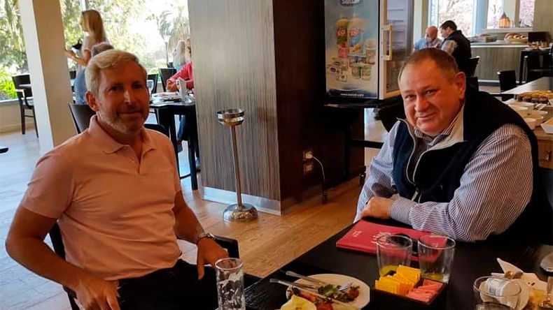 Fabian Rogel junto a Rogelio Frigerio, durante la campaña.