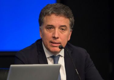 Dujovne: “Nunca se hizo un ajuste de esta magnitud sin que cayera el Gobierno