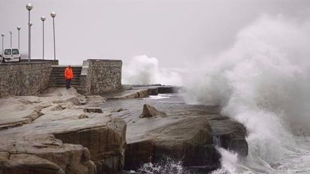 Varios distritos de la costa suspendieron las clases por el temporal