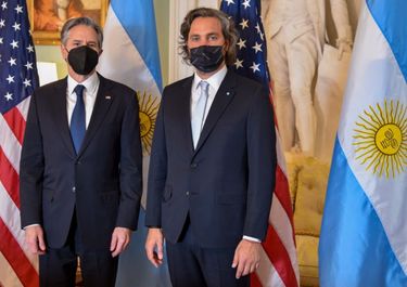 Cautela, optimismo y yapa de CFK tras la reunión Cafiero-Blinken