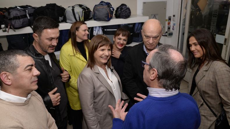 Bullrich, con comerciantes en Quilmes