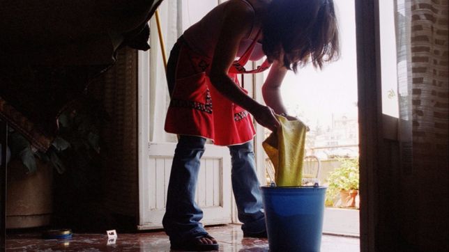 datos oficiales: las mujeres trabajan mas horas que los varones