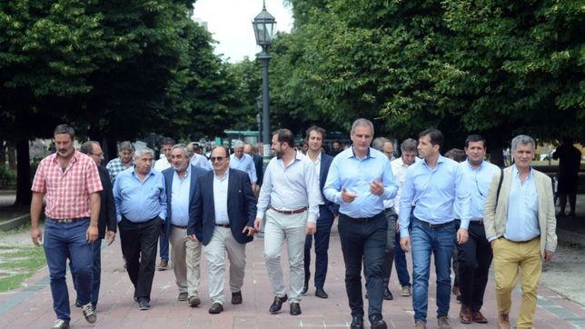 los intendentes le corrieron el arco a kicillof: impositiva, fuera de agenda