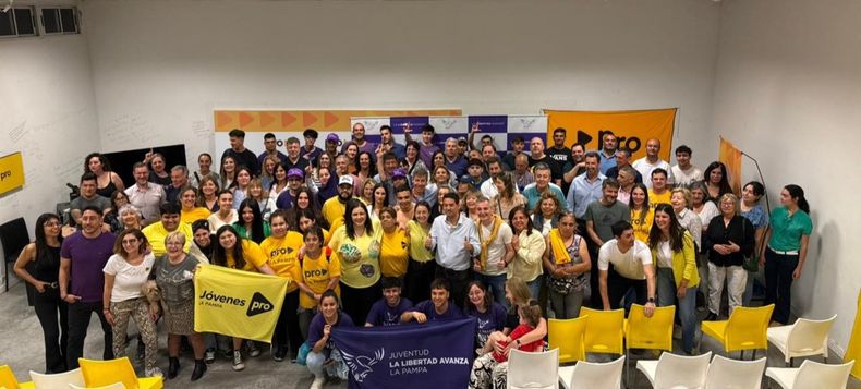 El encuentro en la Fundación Pensar de La Pampa: el PRO hizo pesar su amarillo.&nbsp;