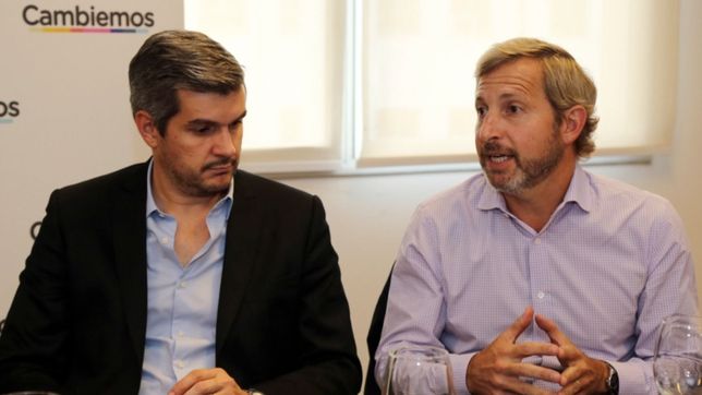 pena y frigerio cruzan figuritas para exprimir la interna del pj en tucuman