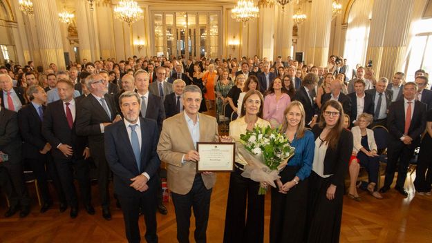 La Legislatura porteña distinguió a la jueza Marcela De Langhe como Personalidad Destacada de la Justicia. La Legislatura porteña distinguió a la jueza Marcela De Langhe como Personalidad Destacada de la Justicia.