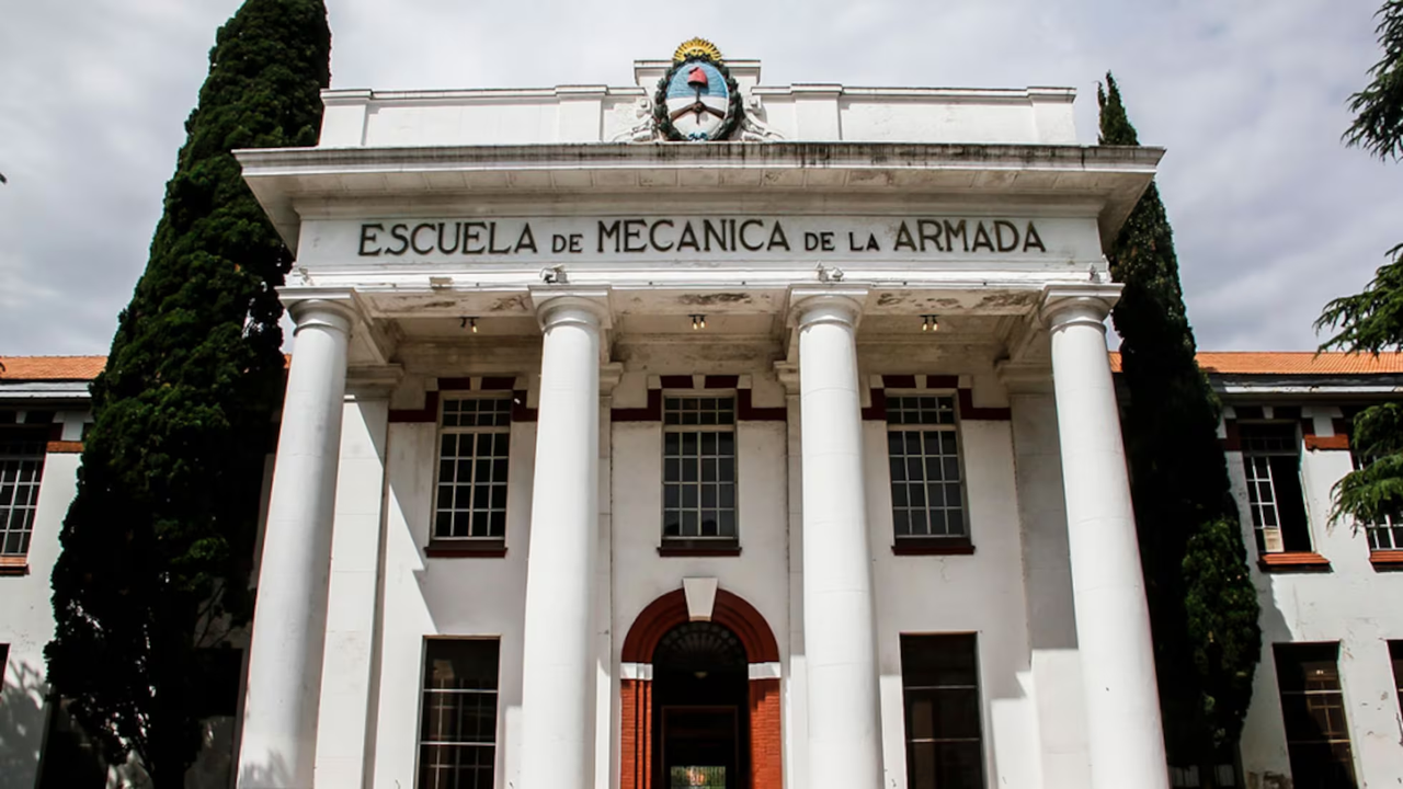 Javier Milei contra la ESMA Javier Milei contra la ESMA