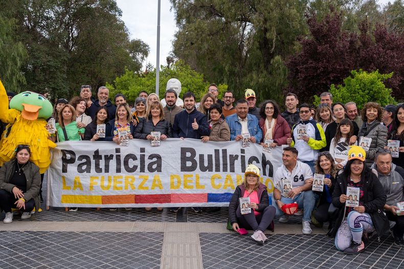 La Patoneta y el petróleo. Nacho Torres, gobernador electo de Chubut, tiene depositadas en Loma Ávila expectativas no solo para la elección del 30O, sino para la gobernabilidad desde el 10D.