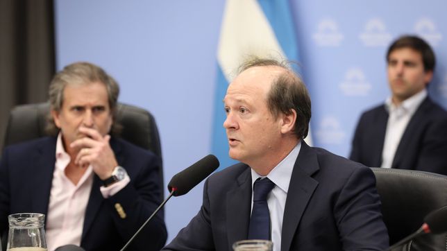 Daniel González, secretario de coordinación de energía y minería, durante la comisión de Presupuesto.&nbsp;