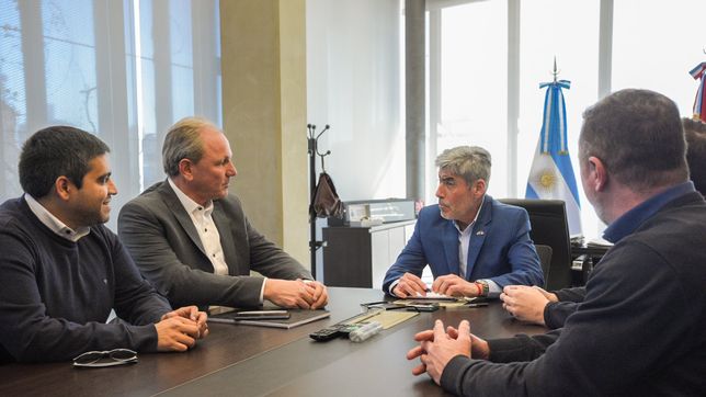 Guillermo de Rivas, junto al ministro de Seguridad, Juan Pablo Quinteros. 