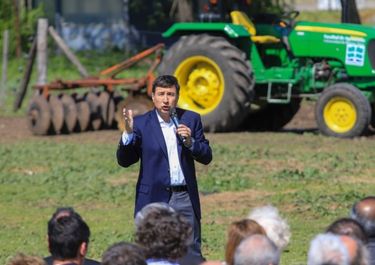 Hambre: Arroyo asume como (casi) ministro en cumbre con alimenticias