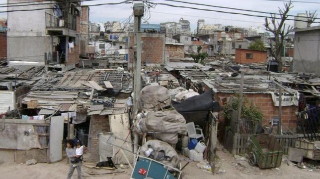 de persistir la crisis, la uca advierte que la indigencia treparia al 10%