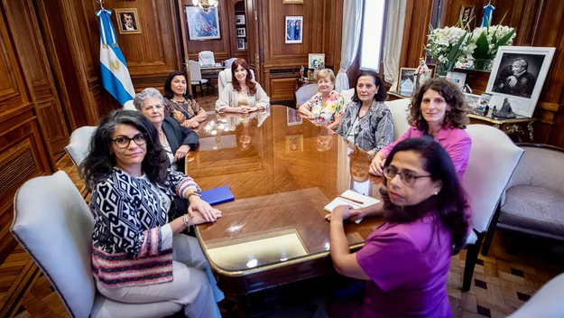 CFK se reunió con expertas de la OEA para hablar de violencia política