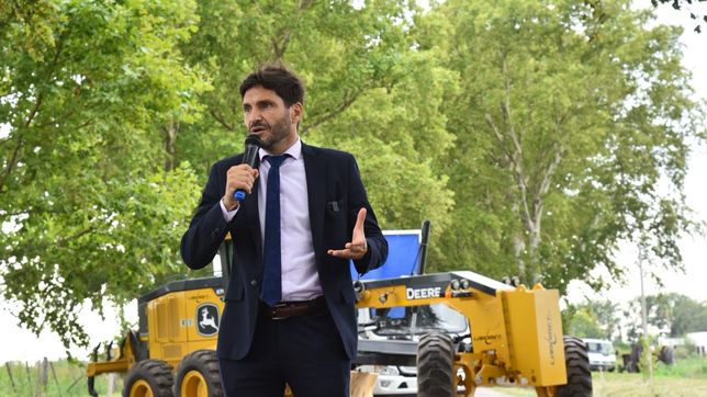 Maximiliano Pullaro pidió autorización para que Santa Fe coloque deuda por mil millones de dólares.