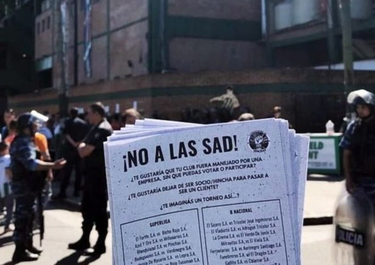 Dominación en tiempos modernos: los espejitos de colores de las SAD