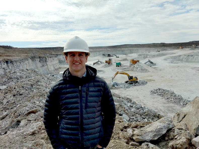 «No permitiremos que fundamentalistas hagan caer proyectos mineros en Río Negro»