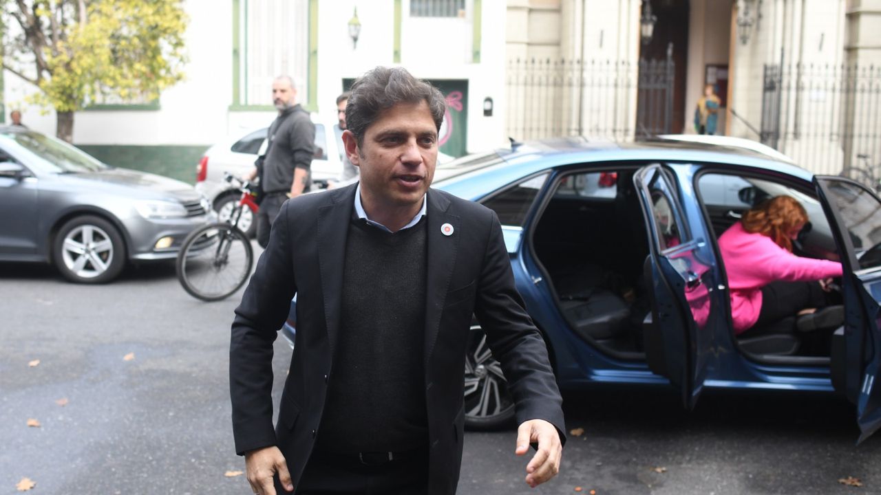 Kicillof monta su campaña sobre el poder territorial de los intendentes