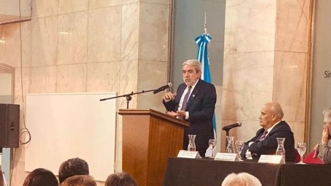 anibal fernandez: ?la oposicion rejunta aserrin con pan rallado