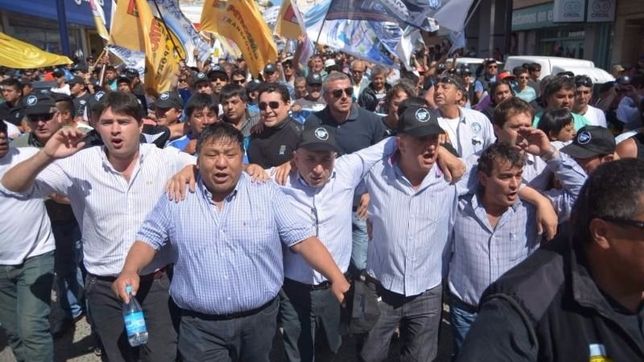 carlos linares: ?si sacamos plata de nuestras regalias, no podremos pagar sueldos?