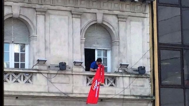 crisis institucional: rizzo quiso frenar la asamblea y la oposicion lo madrugo