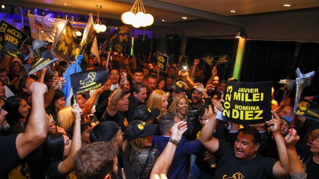 el batacazo libertario alcanzo dos tercios del pais: milei gano en 16 provincias el batacazo libertario alcanzo dos tercios del pais: milei gano en 16 provincias