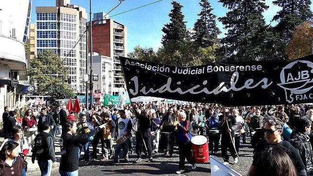 los judiciales rechazaron la oferta de vidal y evaluan un nuevo paro