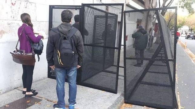 clarin echo durante la madrugada a 56 trabajadores de sus medios