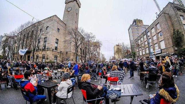 mar del plata presiona a kicillof con una prueba piloto para abrir cafeterias
