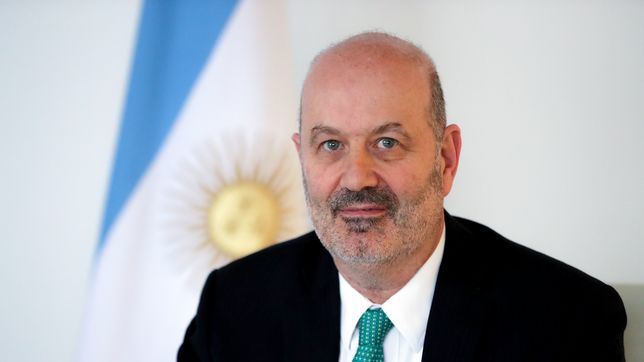 El ministro Sturzenegger ya no tiene facultades delegadas, sigue en el Consejo de Mayo