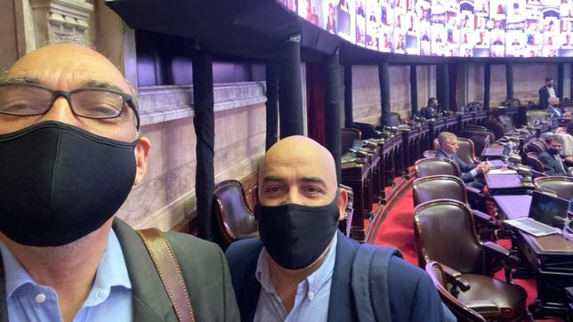 a pedir de las alimenticias, los rulos para planchar la ley de etiquetado