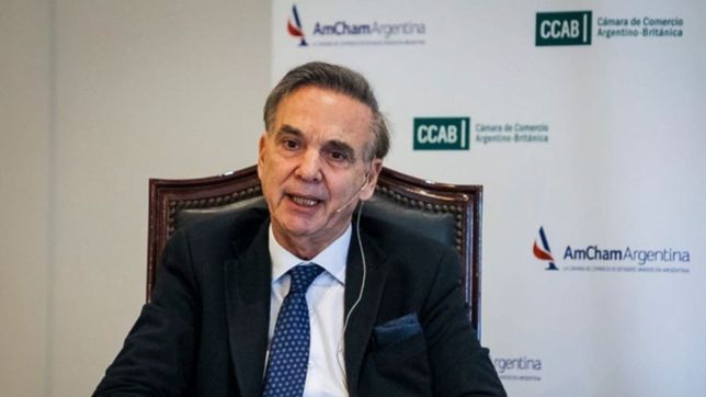 pichetto cuestiono el viaje de fernandez a rusia: esta en un barco a la deriva