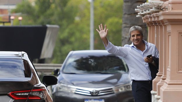 Toto Caputo activó un nuevo bono en dólares, para cancelar deuda con el ahorro doméstico.