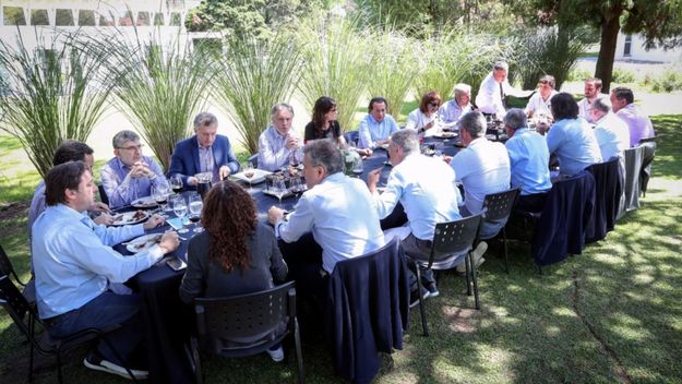 Macri, preocupado por el dólar y la fiscalización en el viernes de veda