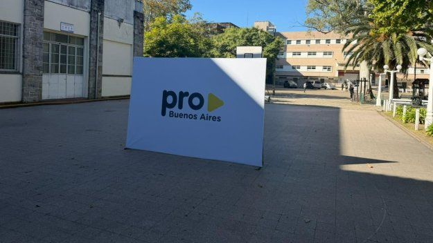 macri reune a su tropa bonaerense: poco entusiasmo dirigencial y cero militancia en vicente lopez macri reune a su tropa bonaerense: poco entusiasmo dirigencial y cero militancia en vicente lopez