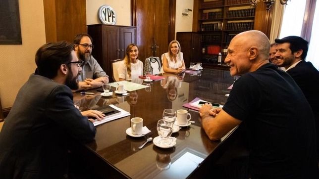 las energeticas ceden a la pretension de kicillof por desdolarizar las tarifas