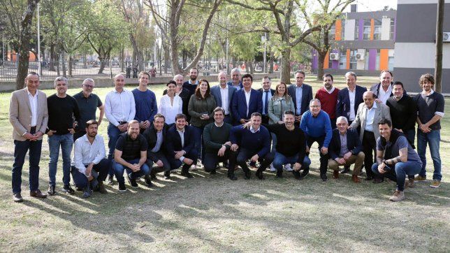 las razones del ruidoso silencio de los intendentes