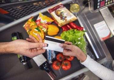 Con el consumo por el piso, la CAC plantea un escenario exigente para las empresas tras las elecciones. 